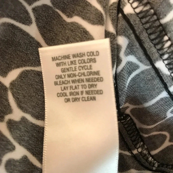 Black & White Polka Dot Midi Sleeveless Dress Barn Dress size 16 - Picture 3 of 10